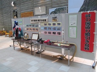 浜松市役所に展示した綱引き合戦の展示