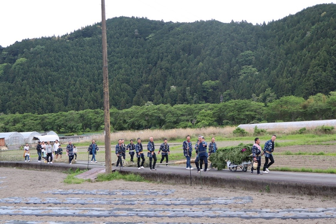 地区内曳きまわし