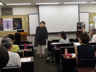 カラー06083