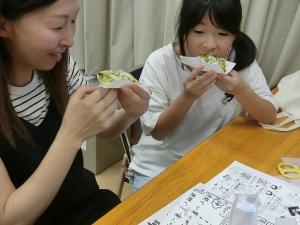 餃子ピザ試食