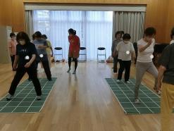徐々に複雑なステップへ
