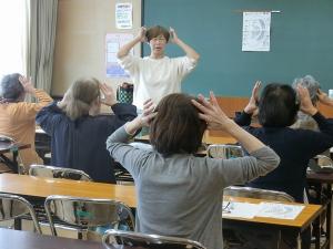 耳の中のつぼ押し