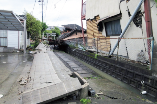 ブロック塀から離れる