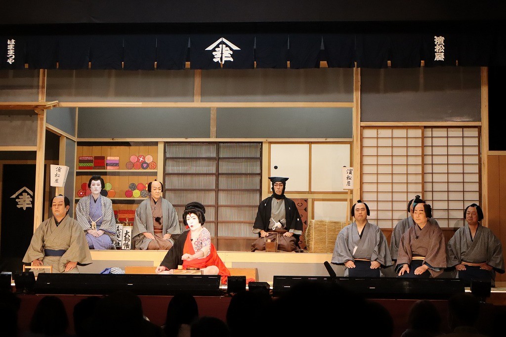 R6横尾歌舞伎定期公演弁天娘女男白浪浜松屋見世先の場