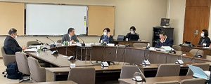 外部有識者による調査会を設置
