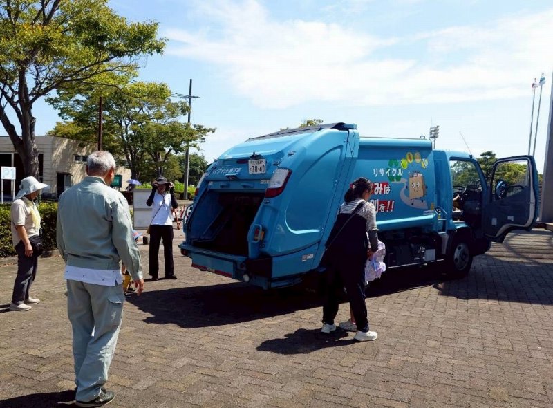収集車の見学