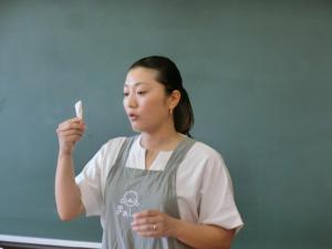 講師の小財紗希先生