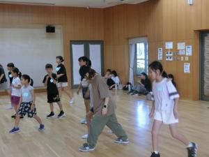 ランニングマンの動きの指導