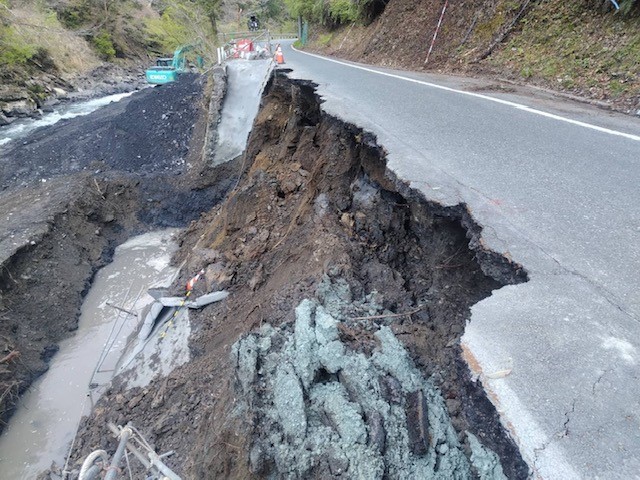 路肩崩壊状況