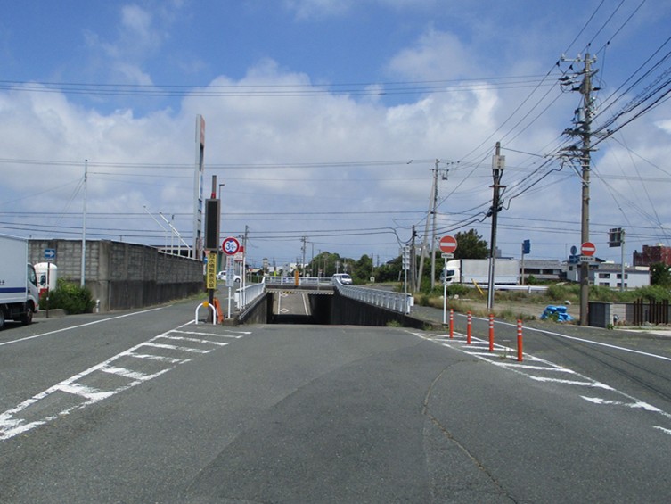 underpass