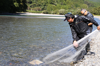 清流のまち浜松魚心水心9-9