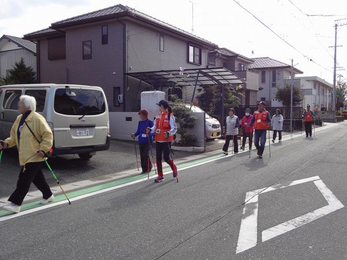 天気が良く、外も歩きました（笠井）