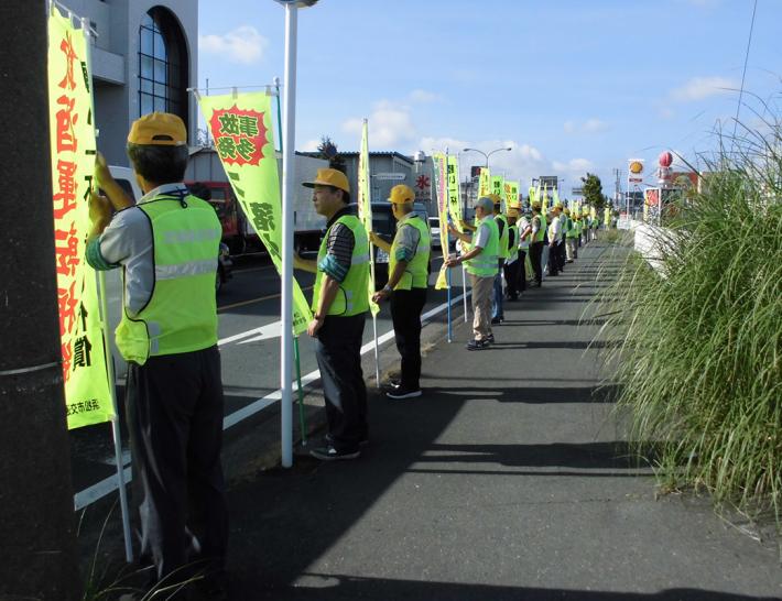 交通安全県民運動初日街頭広報 写真3