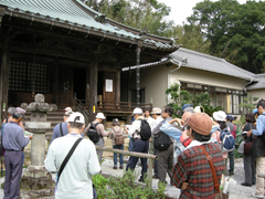 摩訶耶寺での説明