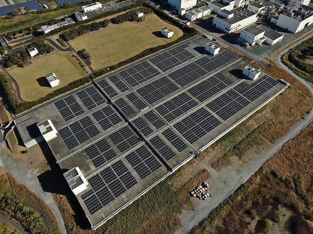 西遠浄化センターの太陽光発電施設