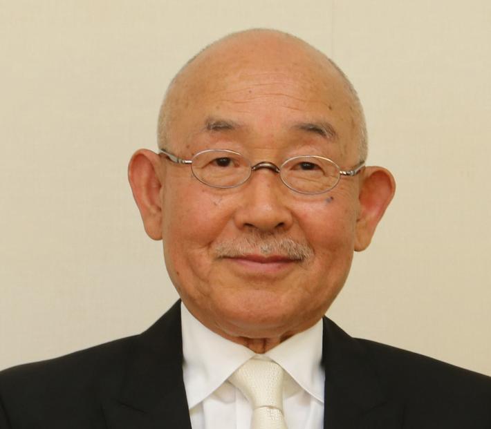 石井義勝氏