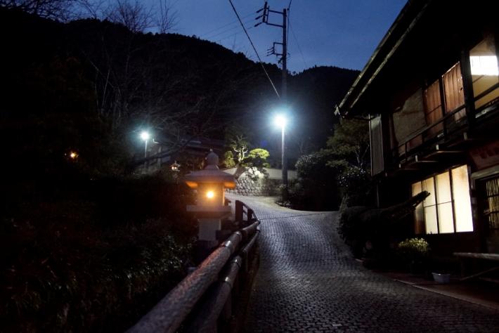 秋葉常夜燈の光 浜松市